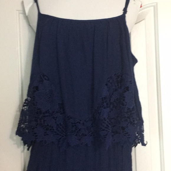 Jump suit - Picture 2 of 3